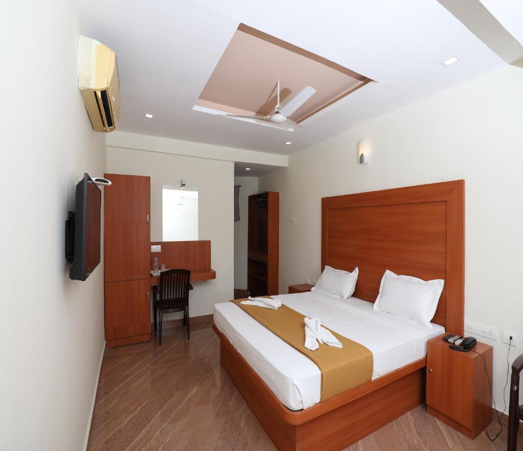 Hotel Rydham Maduráj Kültér fotó